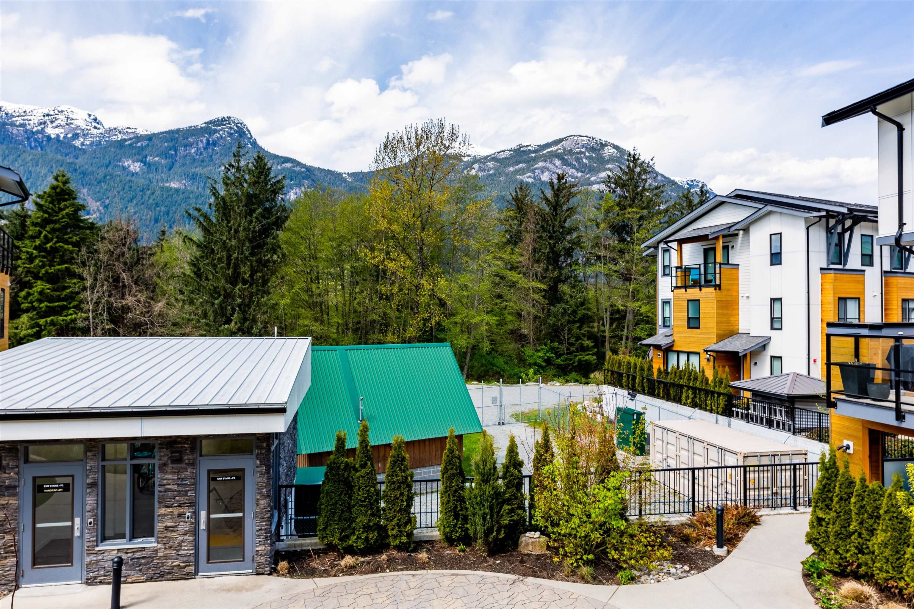 Main Photo: 76 1188 MAIN Street in Squamish: Downtown SQ Townhouse for sale in "SOLIEL" : MLS®# R2680827