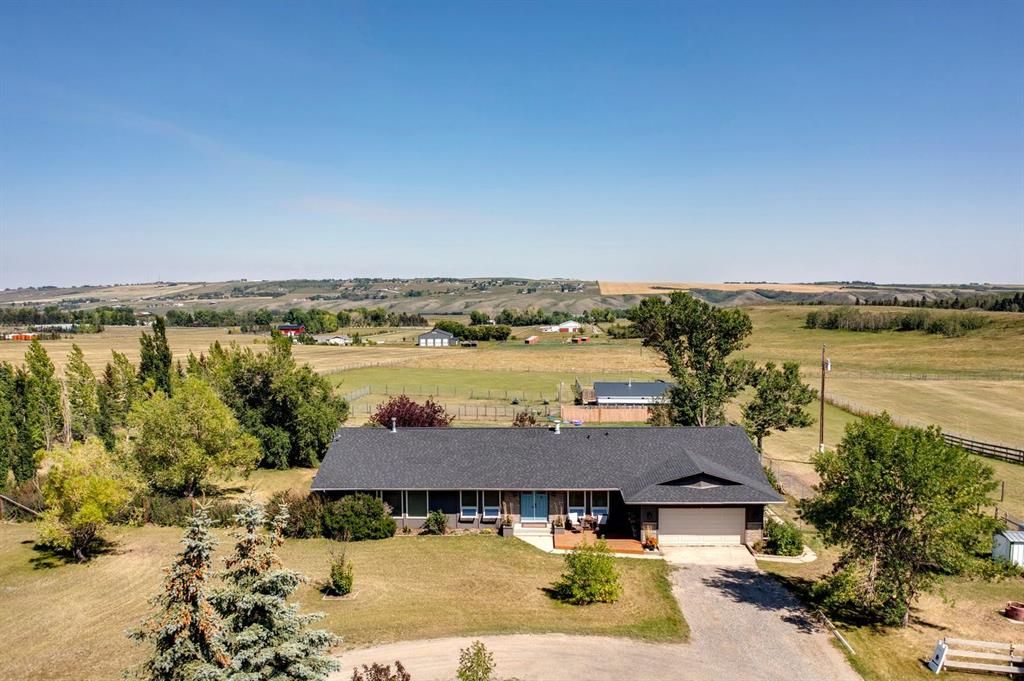 Main Photo: 434256 24 Street W: Rural Foothills County Detached for sale : MLS®# A2070694