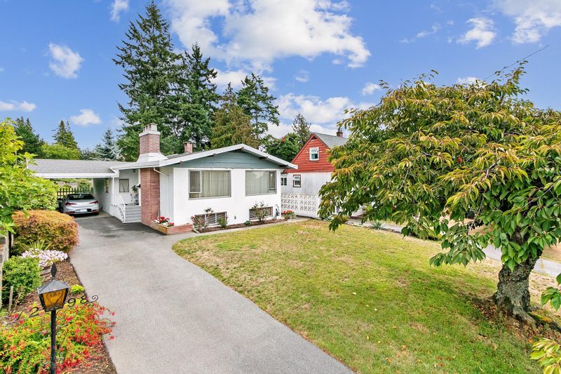 FEATURED LISTING: 7298 WILLINGDON Avenue Burnaby