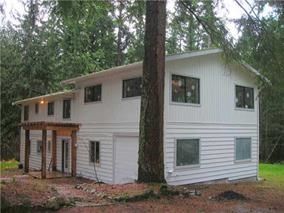 Photo 3: 2259 GAIL Road: Roberts Creek House for sale in "ROBERTS CREEK" (Sunshine Coast)  : MLS®# R2088864