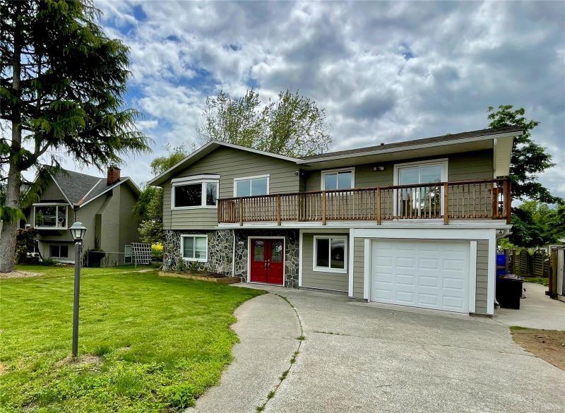 FEATURED LISTING: 1873 Farrell Cres Central Saanich