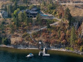 Photo 1: 6490 Lakeshore Road in Kelowna: Upper Mission House for sale (Central Okanagan)  : MLS®# 10270927