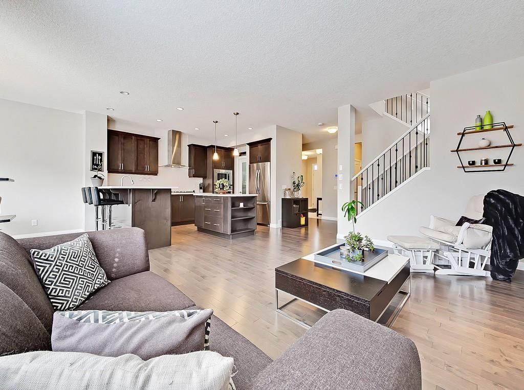 Main Photo: 17 MASTERS Common SE in Calgary: Mahogany Detached for sale : MLS®# C4255952