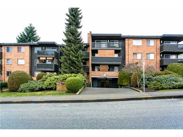 Main Photo: 304 1011 FOURTH Avenue in New Westminster: Uptown NW Condo for sale in "CRESTWELL MANOR" : MLS®# V1047603
