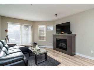 Photo 4: 113 8915 202 Street in Langley: Walnut Grove Condo for sale in "THE HAWTHORNE" : MLS®# R2444586