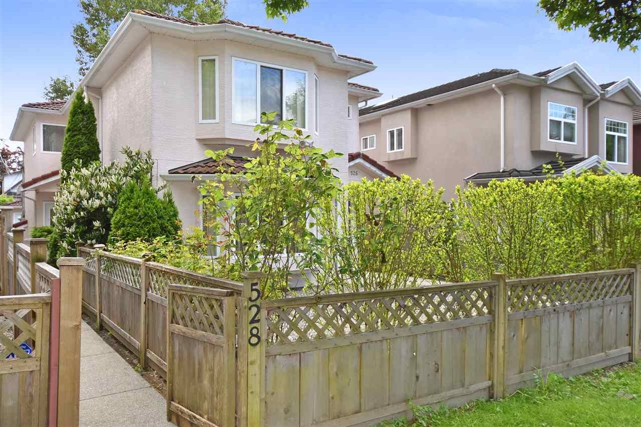 Main Photo: 528 E 44TH Avenue in Vancouver: Fraser VE 1/2 Duplex for sale (Vancouver East)  : MLS®# R2267554
