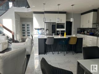 Photo 2:  in Edmonton: Zone 03 House for sale : MLS®# E4372422