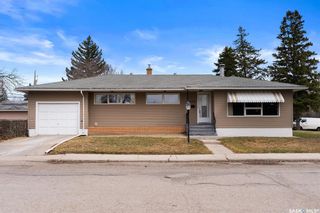 Photo 1: 3170 25th Avenue in Regina: Lakeview RG Residential for sale : MLS®# SK966193