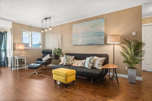 Main Photo: 906 1833 Frances Street in Vancouver: Hastings Condo for sale (Vancouver East)  : MLS®# R2595200