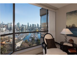 Photo 14: 911 1450 PENNYFARTHING Drive in Vancouver: False Creek Condo for sale in "HARBOUR COVE" (Vancouver West)  : MLS®# V1045664
