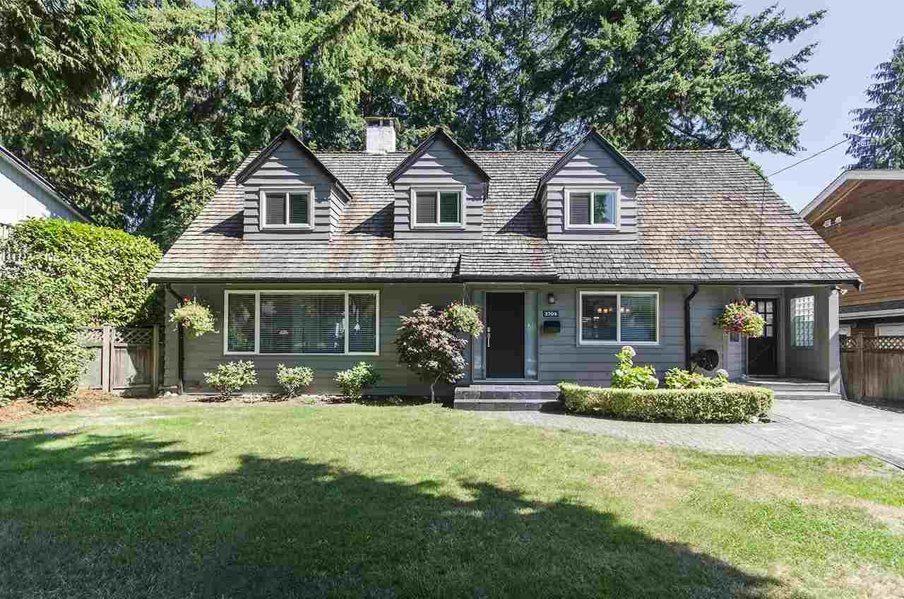 Main Photo: 2704 AILSA Crescent in North Vancouver: Lynn Valley House for sale : MLS®# R2105545