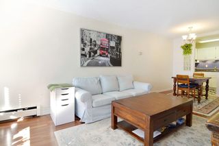 Photo 4: 306 436 SEVENTH Street in New Westminster: Uptown NW Condo for sale in "Regency Court" : MLS®# R2242396