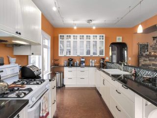 Photo 9: 4447 QUEBEC Street in Vancouver: Main House for sale (Vancouver East)  : MLS®# R2264988