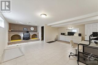 Photo 19: 70 CANTER BOULEVARD in Nepean: House for sale : MLS®# 1386790