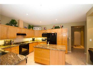 Photo 2: 19 998 RIVERSIDE Drive in Port Coquitlam: Riverwood Townhouse for sale in "PARKSIDE PLACE" : MLS®# V973342