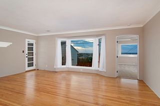 Photo 5: POINT LOMA House for sale : 3 bedrooms : 2716 Poinsettia Drive in San Diego