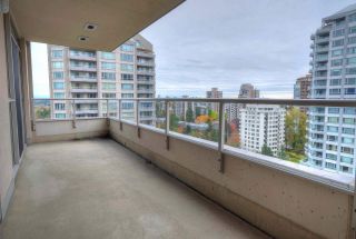 Photo 13: 1702 6070 MCMURRAY Avenue in Burnaby: Forest Glen BS Condo for sale in "LA MIRAGE" (Burnaby South)  : MLS®# R2413107