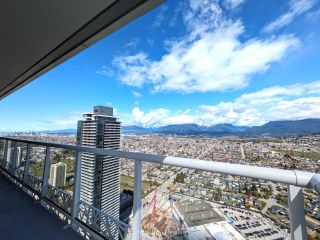 Photo 11: 5708 1955 ALPHA Way in Burnaby: Brentwood Park Condo for sale in "THE AMAZING BRENTWOOD TOWER TWO" (Burnaby North)  : MLS®# R2869880