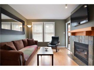 Photo 2: 303 15 SMOKEY SMITH Place in New Westminster: GlenBrooke North Condo for sale in "THE WESTERLY" : MLS®# V981609