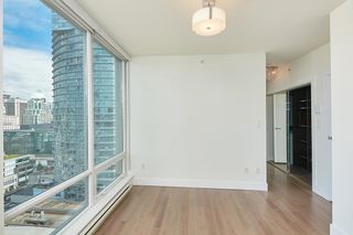 Photo 11: 2102 565 SMITHE Street in Vancouver: Downtown VW Condo for sale (Vancouver West)  : MLS®# R2633110