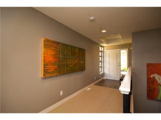 Photo 8: 8543 SEASCAPE CT in West Vancouver: Howe Sound Townhouse for sale in "SEASCAPES" : MLS®# V1011832