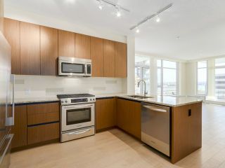 Photo 2: # 109 135 W 2ND ST in North Vancouver: Lower Lonsdale Condo for sale : MLS®# V1114739