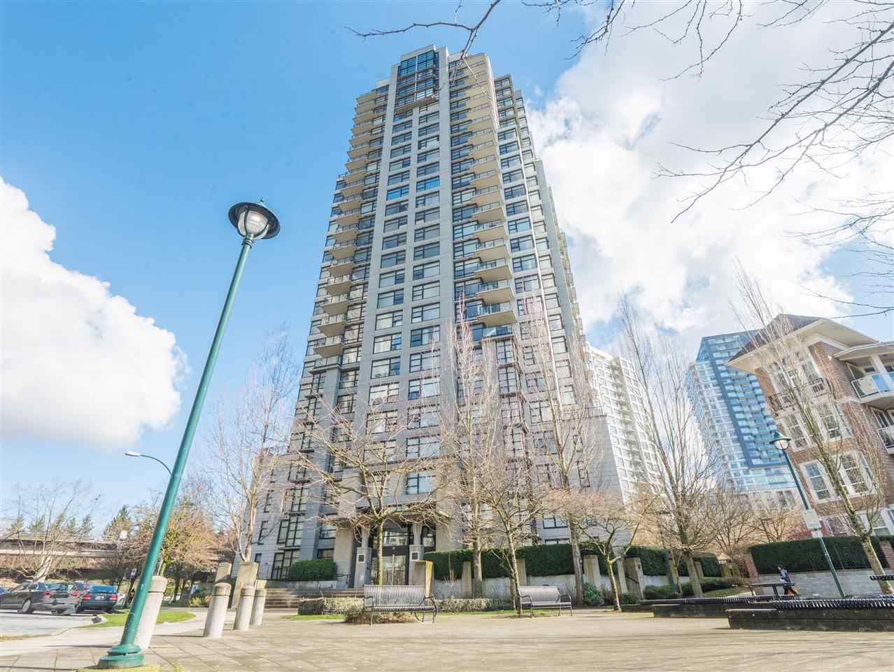 Main Photo: 1708 5380 OBEN STREET in Vancouver: Collingwood VE Condo for sale (Vancouver East)  : MLS®# R2445259