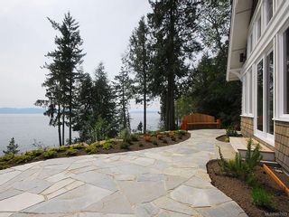 Photo 2: 2470 Lighthouse Point Rd in Sooke: Sk French Beach House for sale : MLS®# 867503