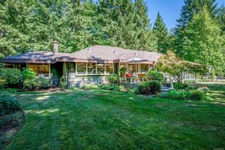 Photo 1: 2982 Smith Rd in Courtenay: CV Courtenay North House for sale (Comox Valley)  : MLS®# 889043