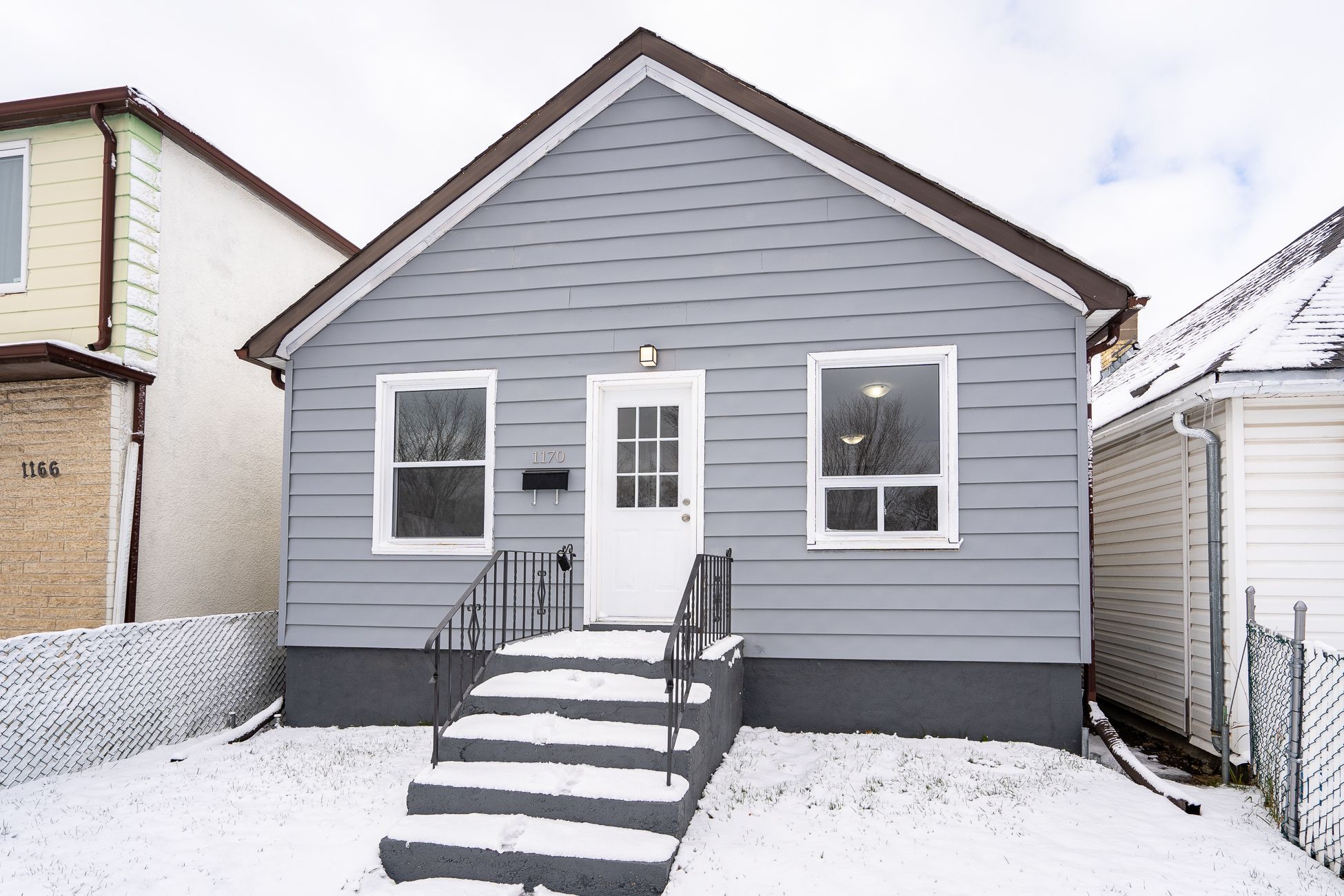 Main Photo: 1170 Garfield Street in Winnipeg: Sargent Park House for sale (5C)  : MLS®# 202026788