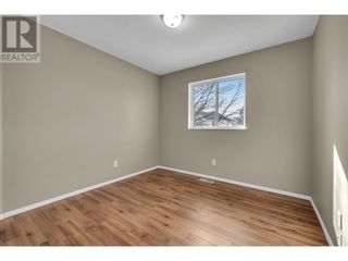 Photo 15: 284 Murray Crescent in Kelowna: House for sale : MLS®# 10307207