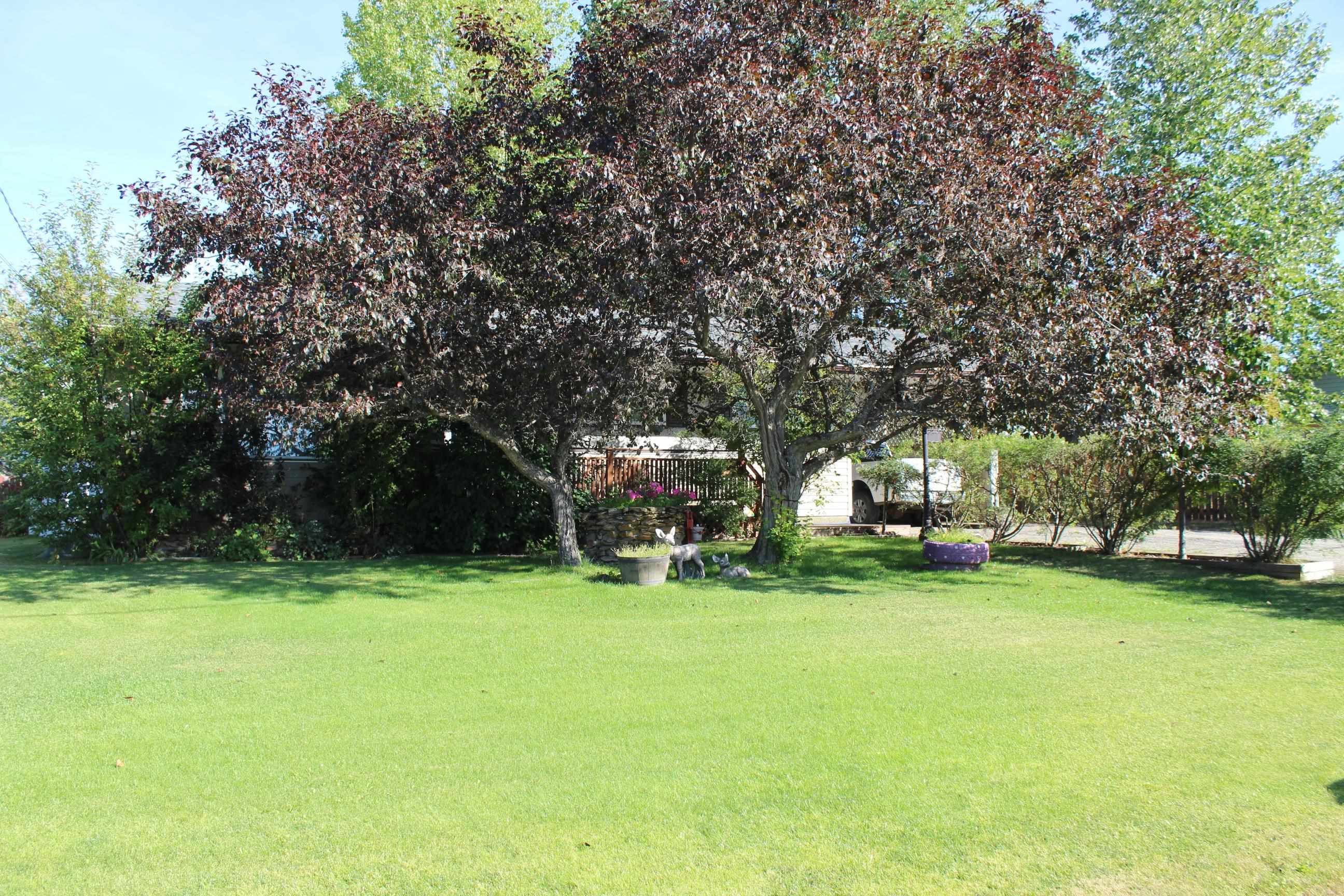 Main Photo: 46 STUART Drive in Mackenzie: Mackenzie -Town House for sale : MLS®# R2722580