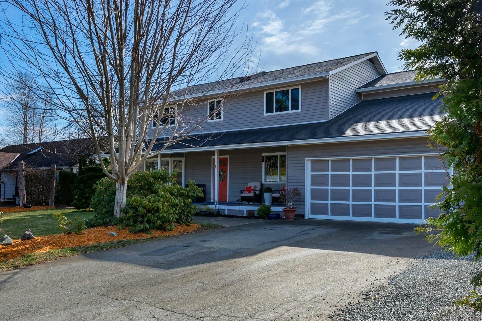 Main Photo: 2885 Caledon Cres in Courtenay: CV Courtenay East House for sale (Comox Valley)  : MLS®# 870386
