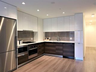 Photo 5: 214 138 Waterfront Court SW in Calgary: Chinatown Apartment for sale : MLS®# A2112901