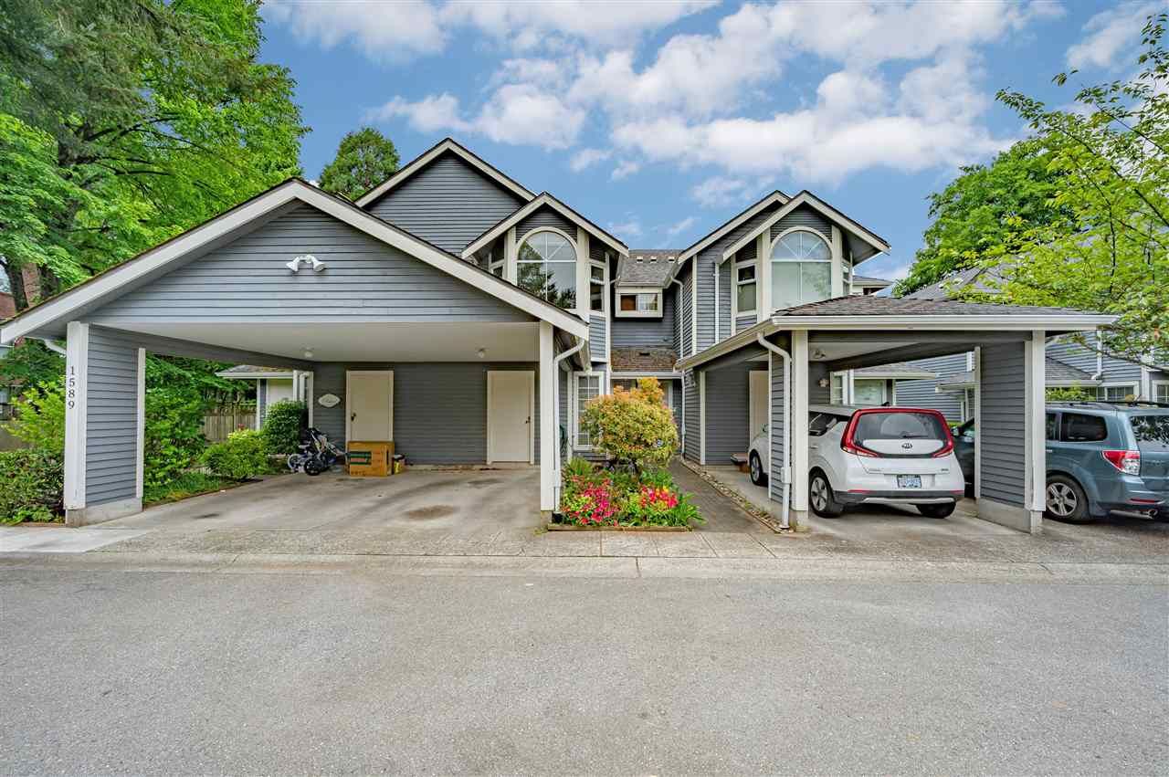 Main Photo: 1591 AUGUSTA Avenue in Burnaby: Simon Fraser Univer. Townhouse for sale in "Cameray Place" (Burnaby North)  : MLS®# R2602044