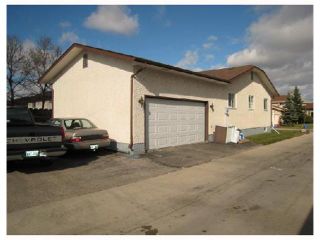 Photo 9: 884 BEECHER Avenue in WINNIPEG: West Kildonan / Garden City Residential for sale (North West Winnipeg)  : MLS®# 2820008