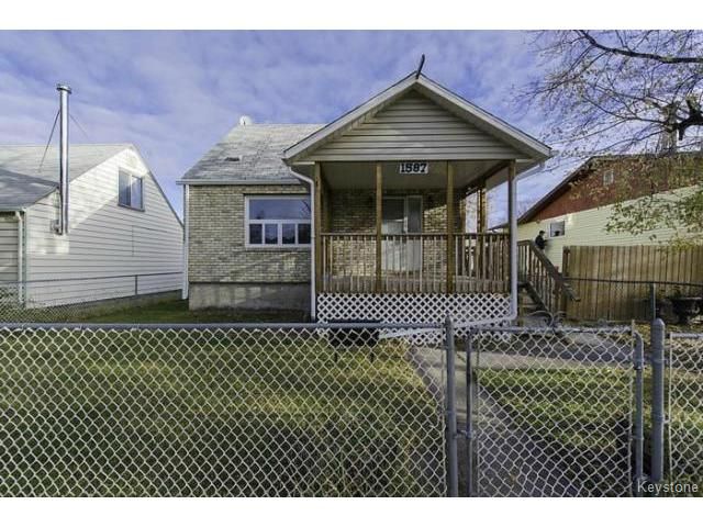 Main Photo: 1587 Manitoba Avenue in WINNIPEG: North End Residential for sale (North West Winnipeg)  : MLS®# 1323768