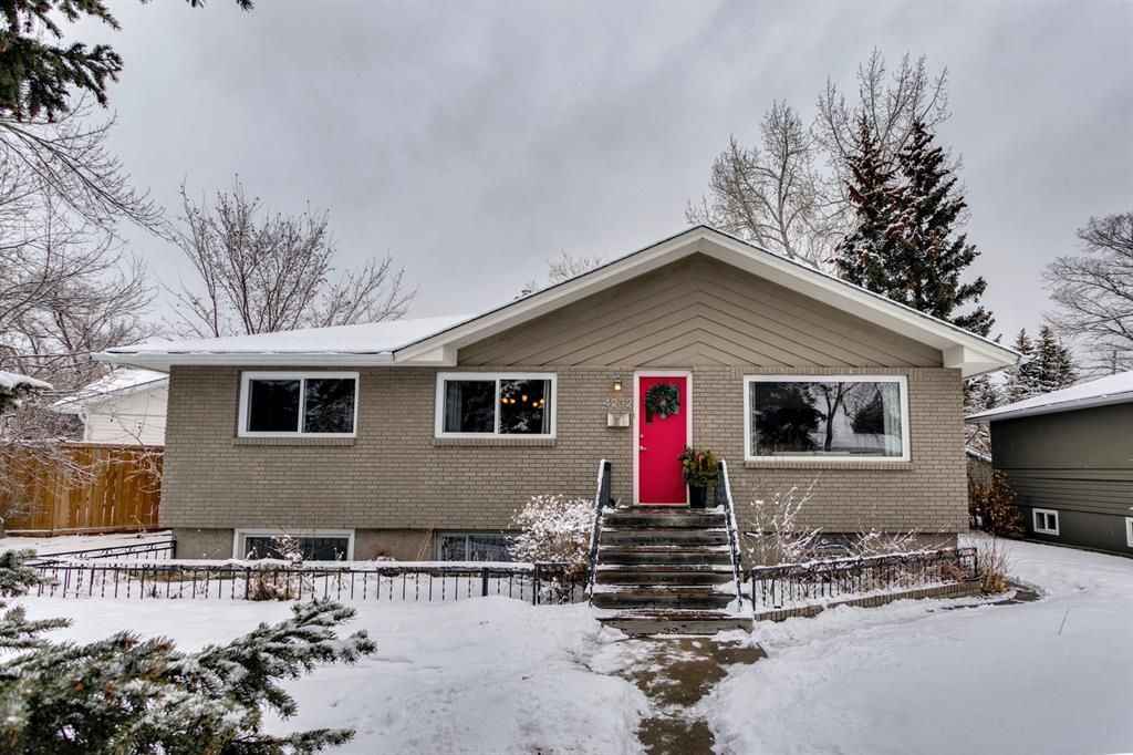 Main Photo: 4232 5 Avenue SW in Calgary: Wildwood Detached for sale : MLS®# A2021489