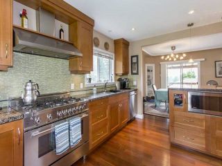 Photo 4: 799 Donegal Place in North Vancouver: Delbrook House for sale : MLS®# R2089573