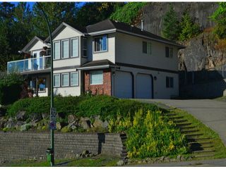 Photo 1: 2459 WHATCOM Road in Abbotsford: Abbotsford East House for sale : MLS®# F1417393