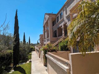 Main Photo: Townhouse for sale : 2 bedrooms : 3987 NOBEL DR #352 in San Diego