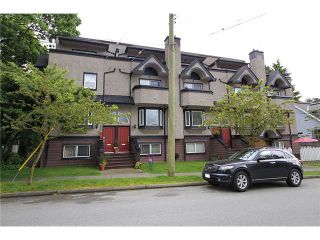 Photo 1: 2304 VINE Street in Vancouver: Kitsilano Townhouse for sale (Vancouver West)  : MLS®# V894432