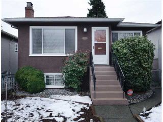 Photo 2: 4738 BEATRICE Street in Vancouver: Victoria VE House for sale (Vancouver East)  : MLS®# V872550