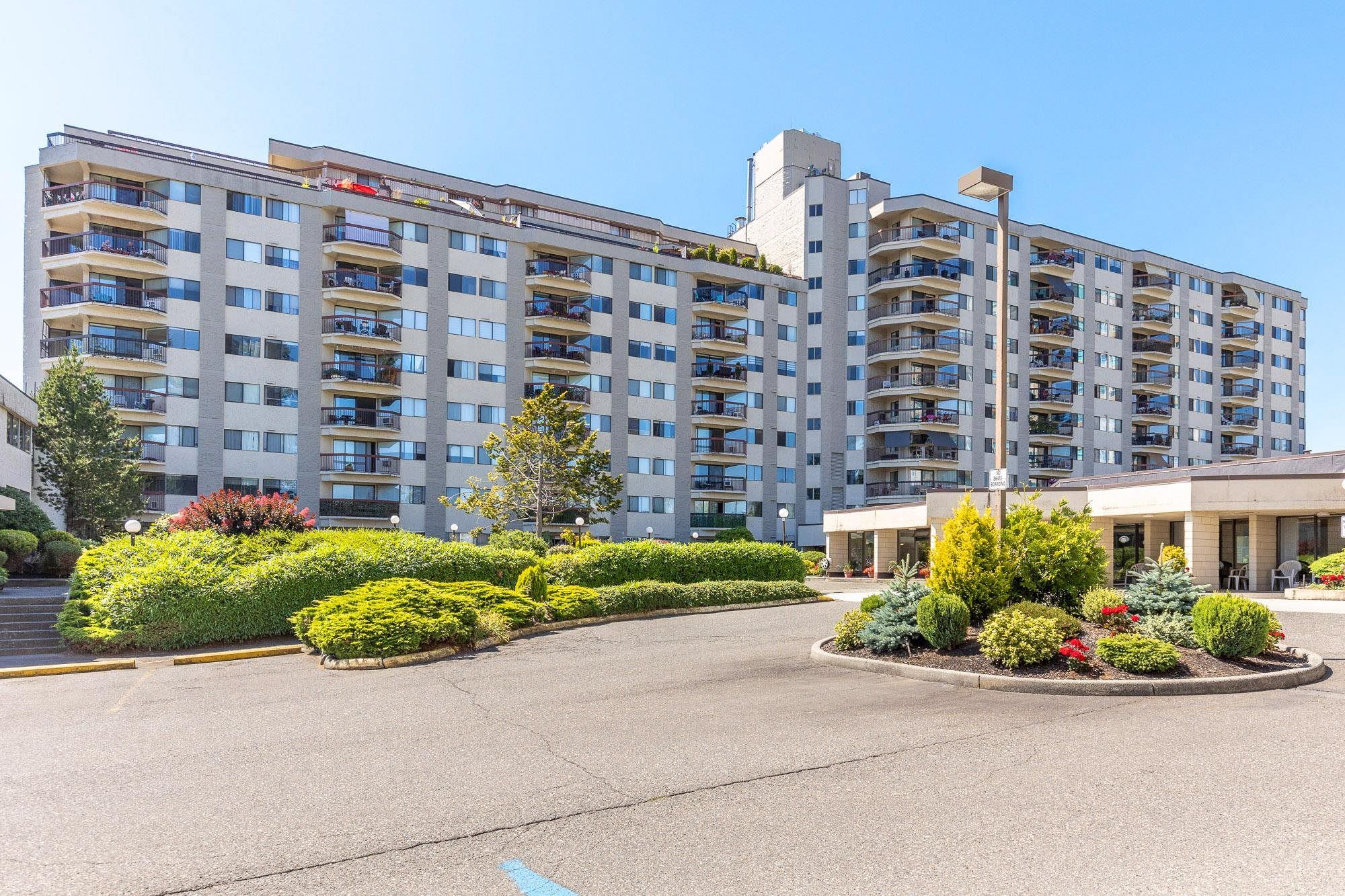 Main Photo: 801 31955 OLD YALE Road in Abbotsford: Abbotsford West Condo for sale in "Evergreen Village" : MLS®# R2836798