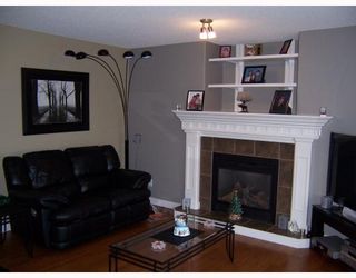 Photo 4: 796 LUXSTONE Landing SW: Airdrie Residential Detached Single Family for sale : MLS®# C3402521