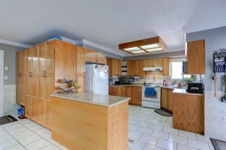 Photo 2: 2820 BURNS Road in Port Coquitlam: Riverwood House for sale : MLS®# R2048119