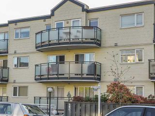 Photo 1: 303 33 N TEMPLETON Drive in Vancouver: Hastings Condo for sale (Vancouver East)  : MLS®# V1002914