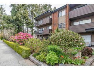 Photo 2: 305 1554 GEORGE Street: White Rock Condo for sale in "THE GEORGIAN" (South Surrey White Rock)  : MLS®# R2705035