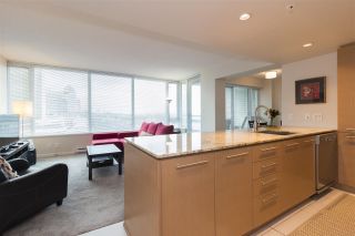 Photo 3: 712 522 W 8TH Avenue in Vancouver: Fairview VW Condo for sale in "Crossroads" (Vancouver West)  : MLS®# R2407550