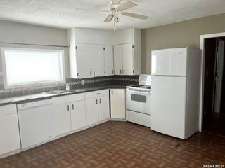 Photo 4: 652 McCallum Avenue in Birch Hills: Residential for sale : MLS®# SK956408
